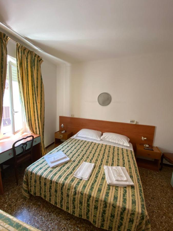 Hotel Primavera Sanremo Exterior foto
